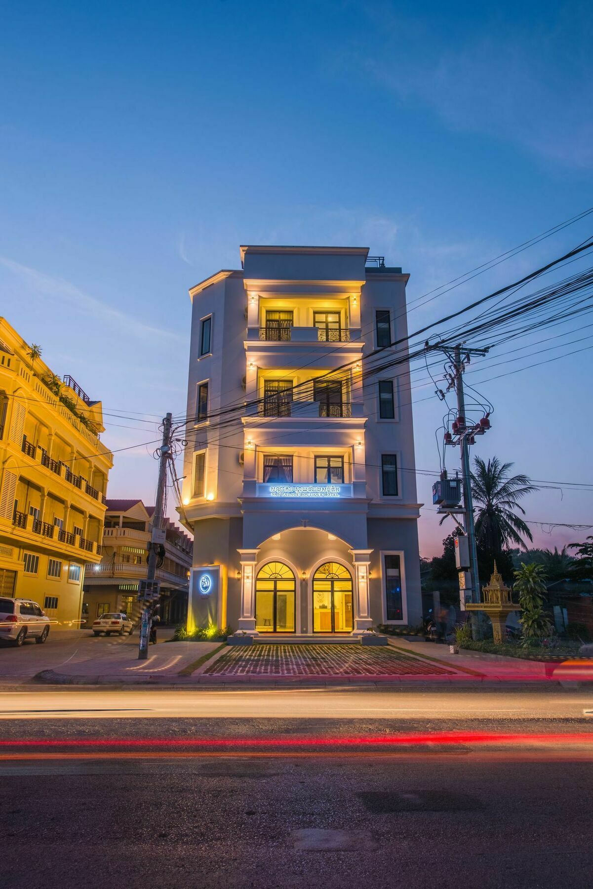 Sky Palace Boutique Hotel Battambang Exterior foto