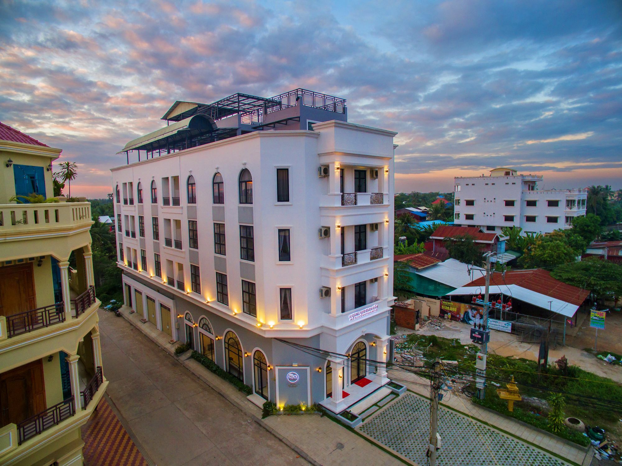 Sky Palace Boutique Hotel Battambang Exterior foto