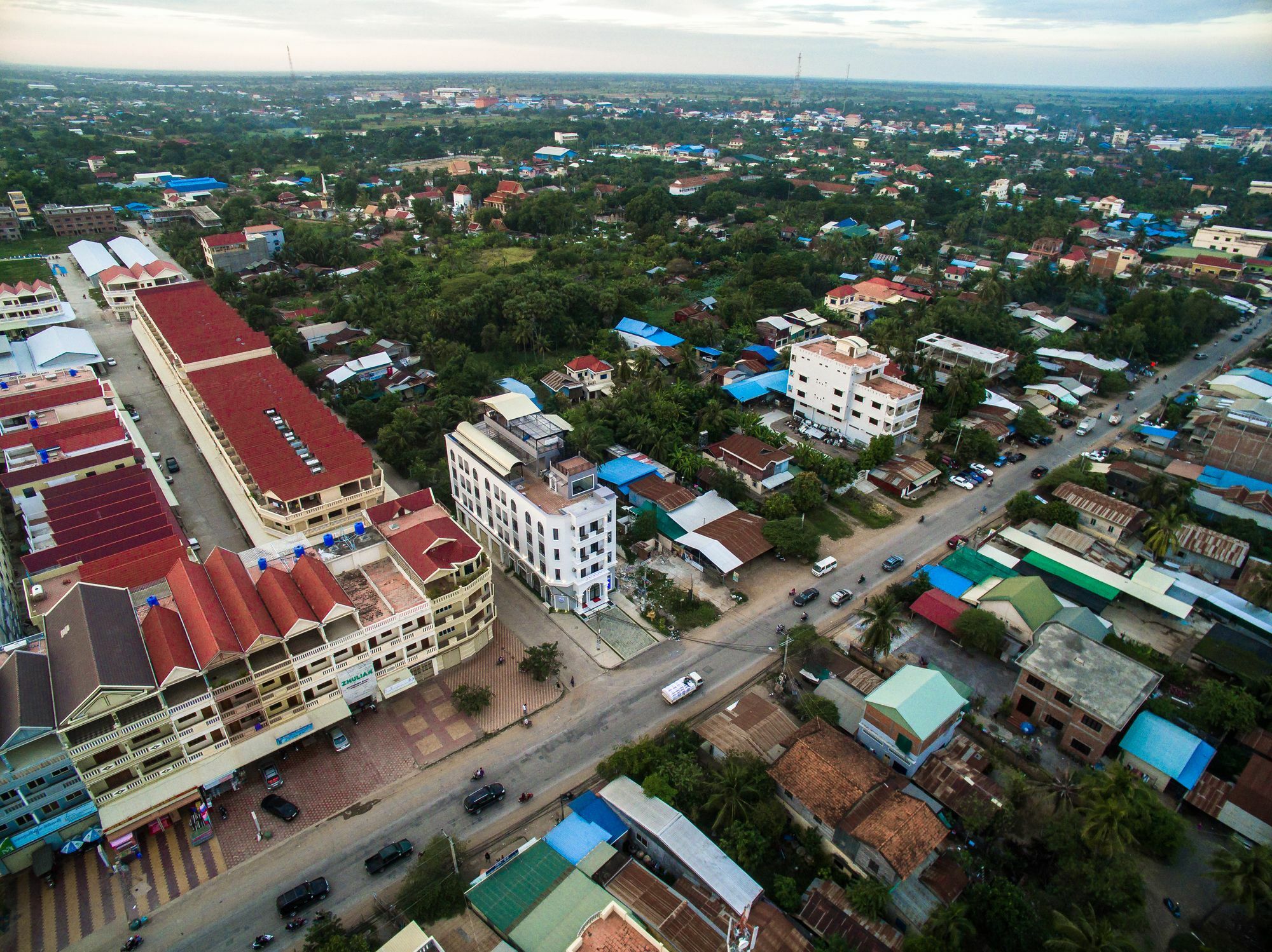 Sky Palace Boutique Hotel Battambang Exterior foto